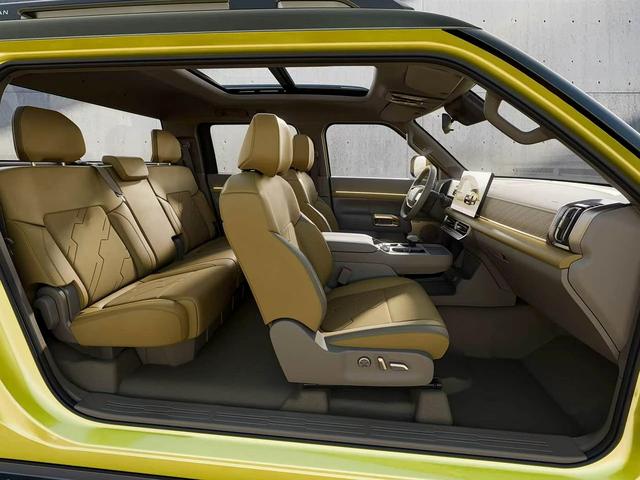Frontier Pro — interior